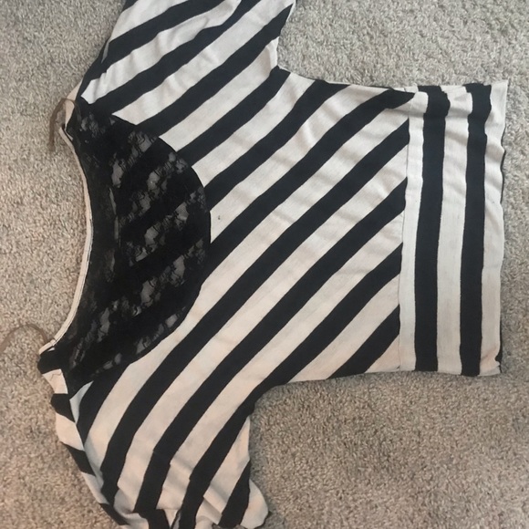 Women’s top - Picture 2 of 2